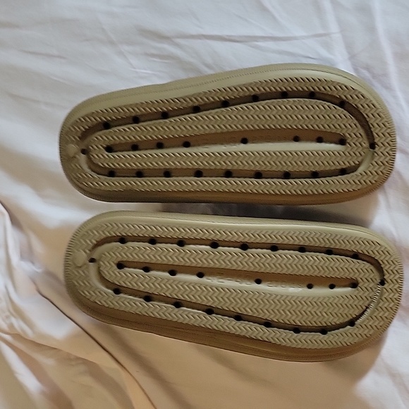 Unisex sandal - Picture 2 of 3